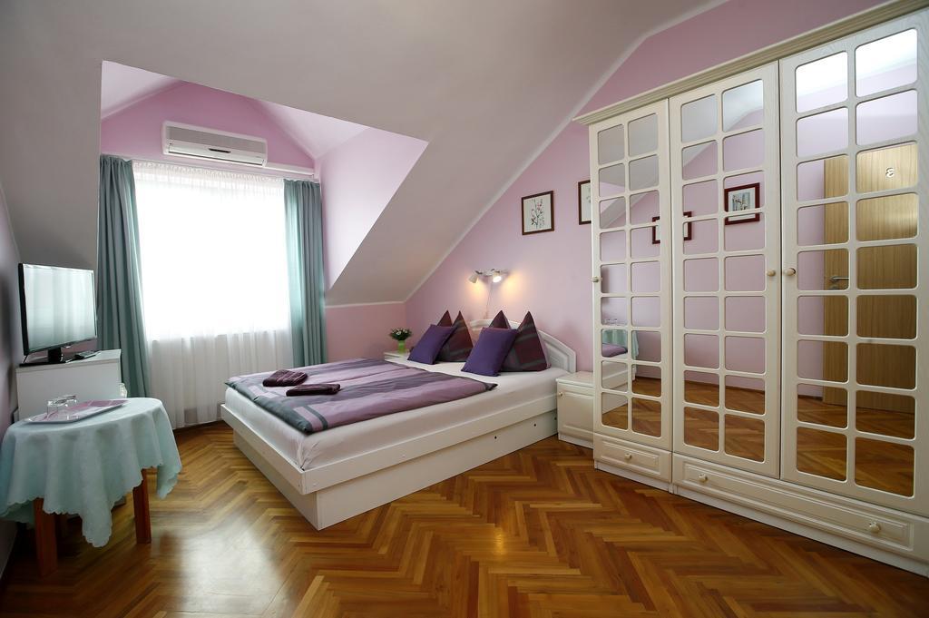 Cecey Vendeghaz Bed & Breakfast Eğri Oda fotoğraf